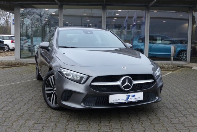 Mercedes-Benz A 200 d Aut. Navi LED Kamera MBUX Teilleder