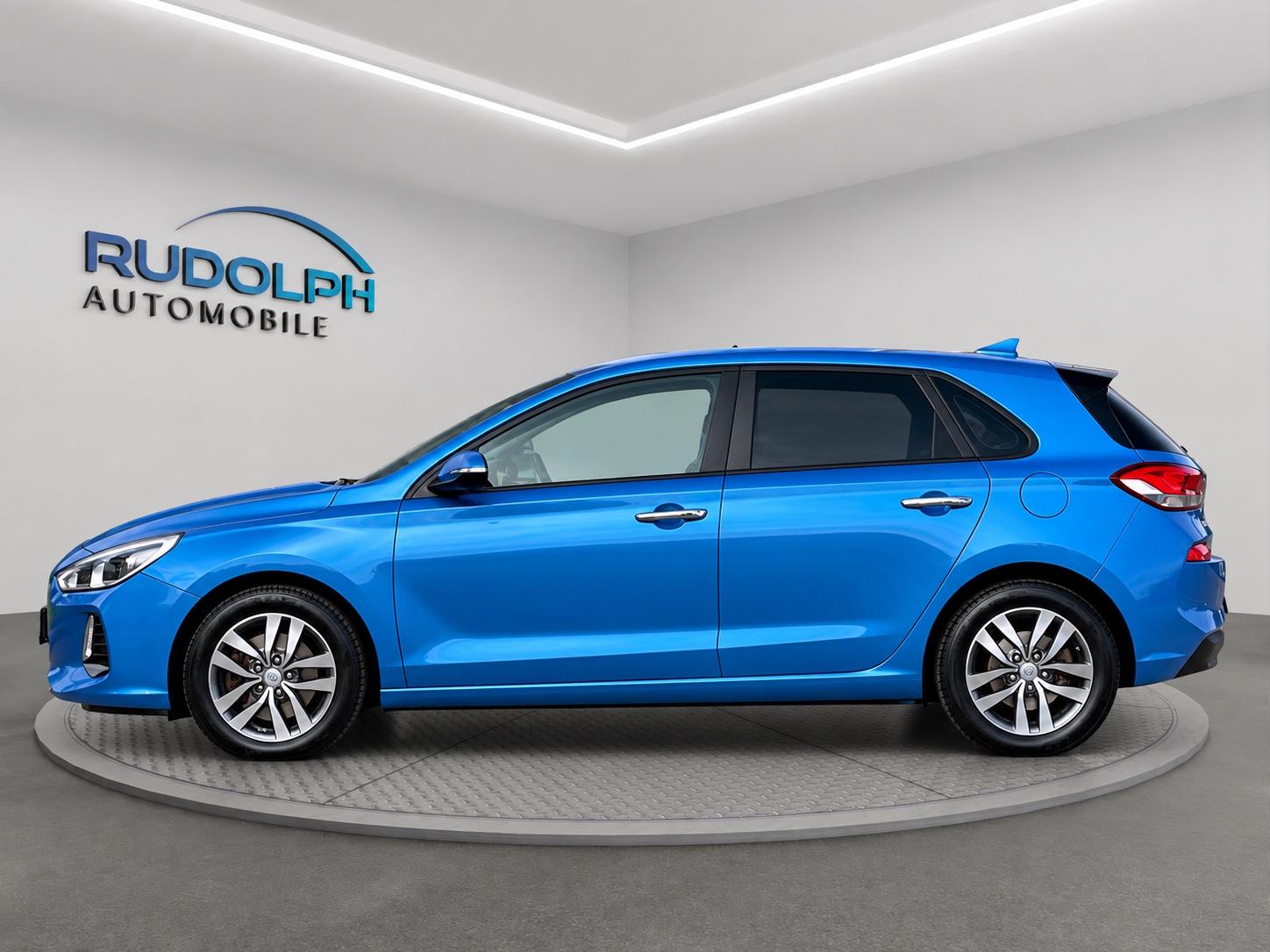 Hyundai i30 1,4 AUTOM. NAVI SITZHEIZ.SCHECKHEFT GARANTIE