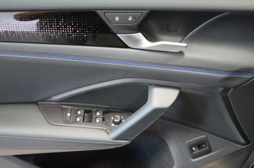 Volkswagen Tiguan 2.0 TDI 142 kW 4M R-Line Pano Kamera