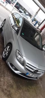 Mercedes-Benz B 200 - - Mercedes-Benz B 200 Gebrauchtwagen in Freiburg