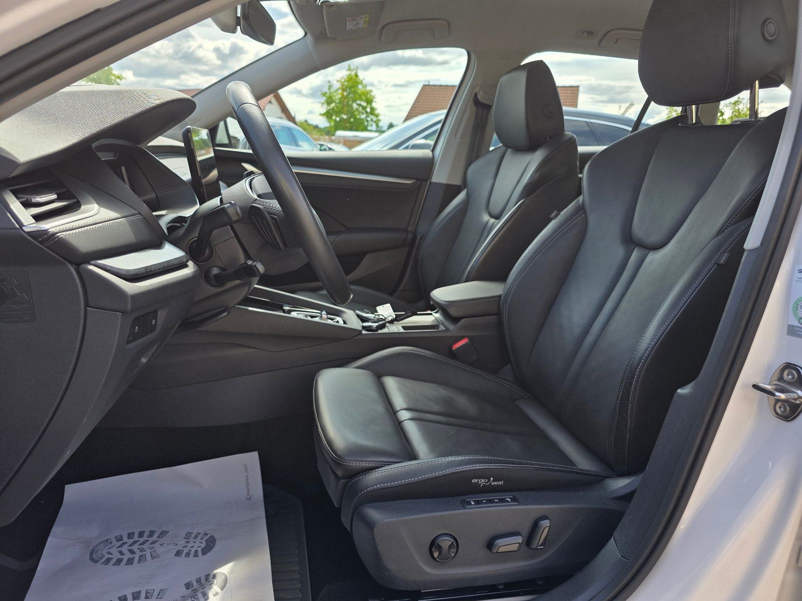 Skoda Octavia 2.0TDI AHK ACC VZE HUD Memory Sitzbelüft foto 10