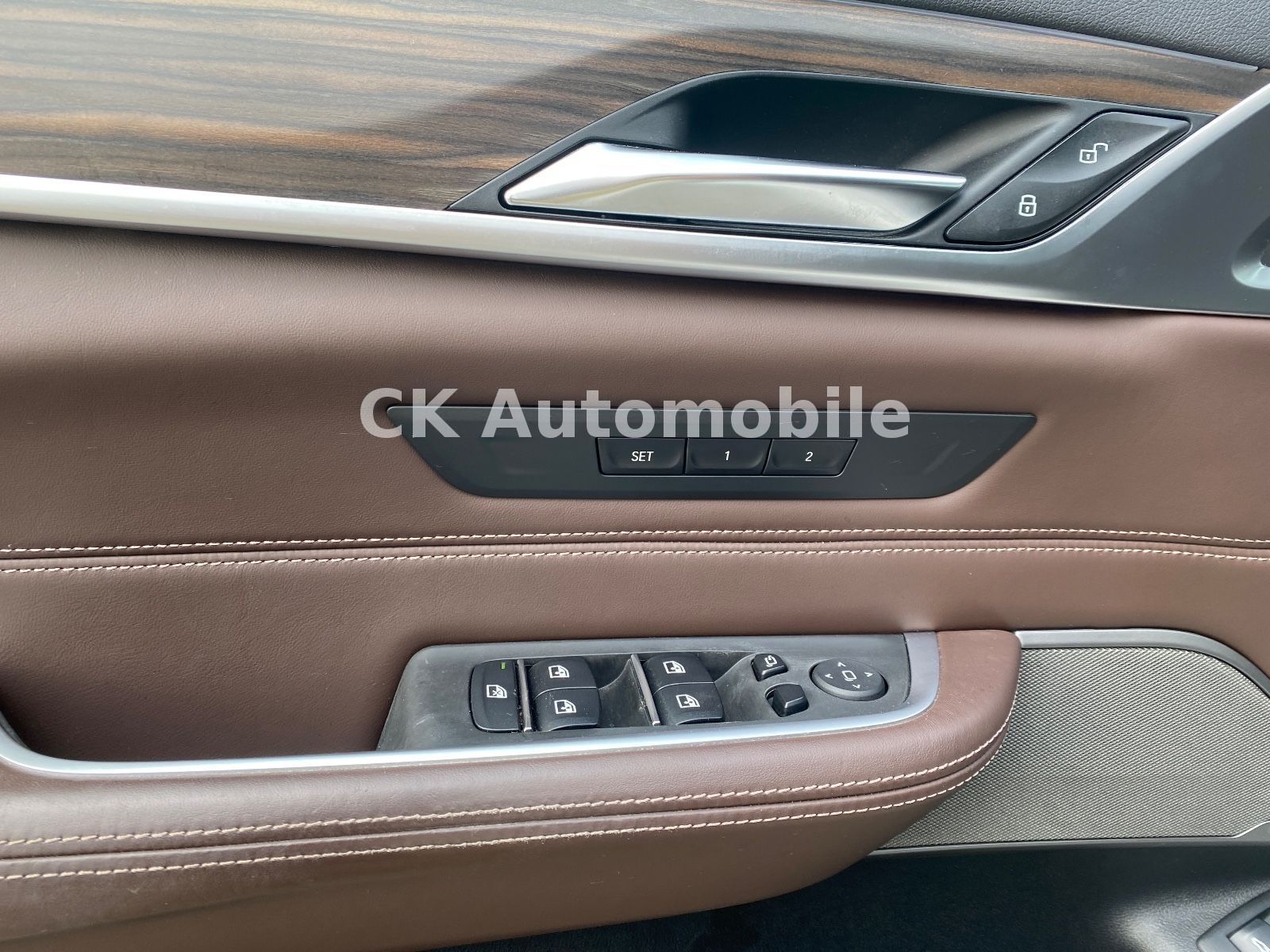 Fahrzeugabbildung BMW 640d GT xDrive Luxury Line/Navi/Head-Up/Pano/LED