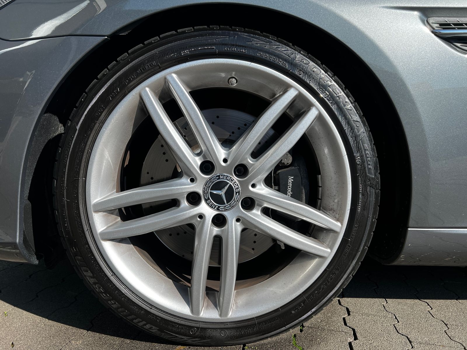 Fahrzeugabbildung Mercedes-Benz SLC 300 Memory AIRSCARF AHK LED