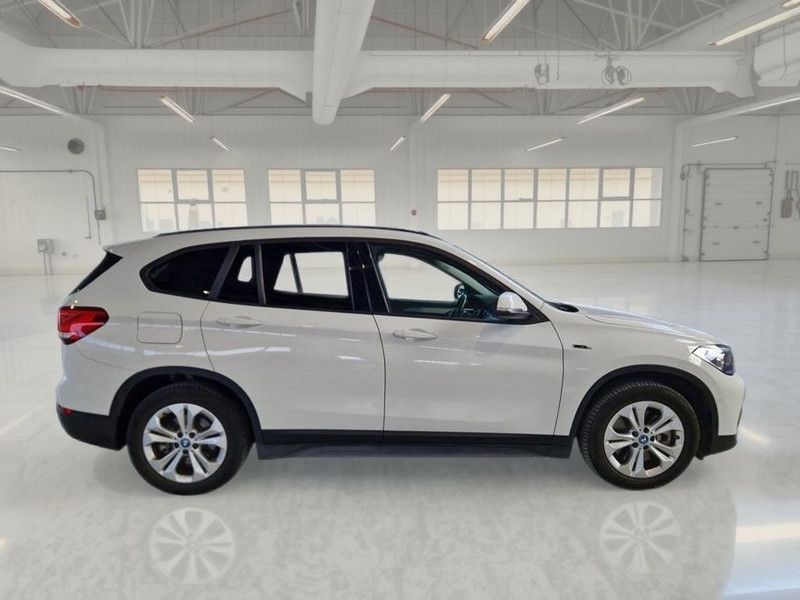 BMW X1 XDRIVE 25E BUSINESS ADVANTAGE AUTOMATICO  imagem 3