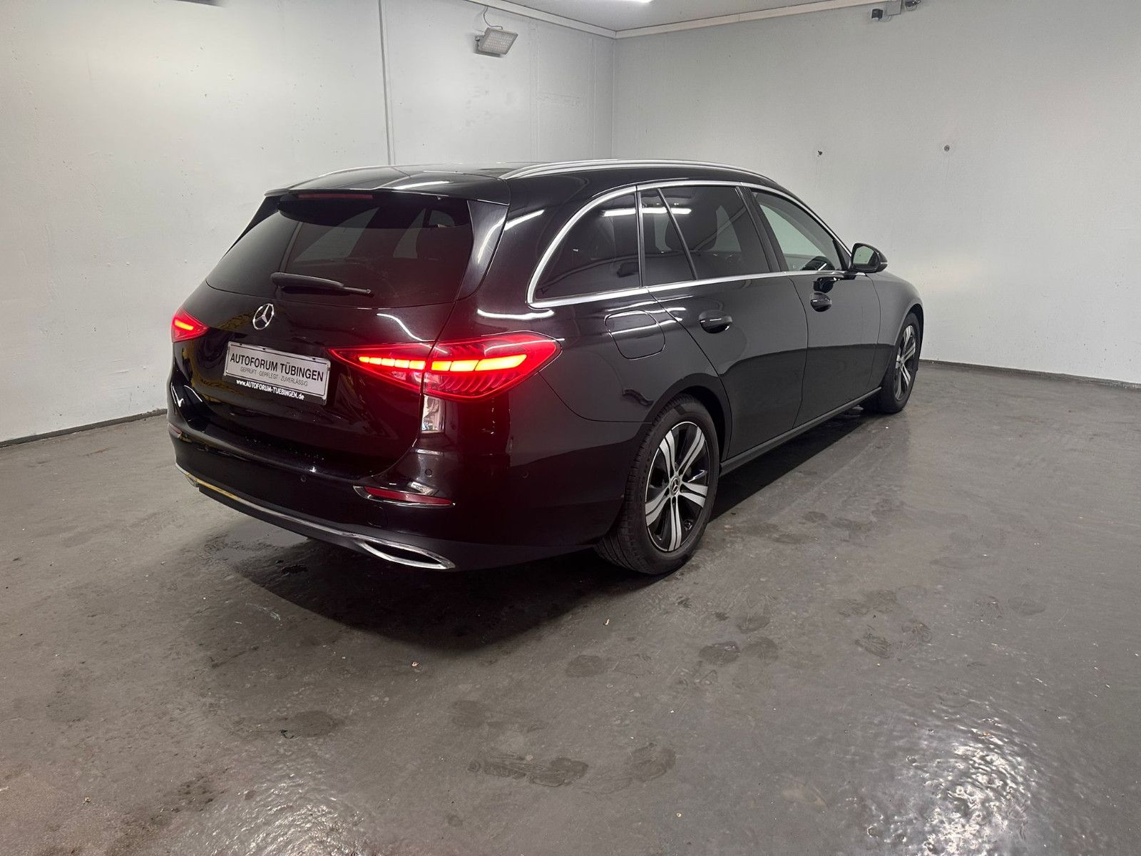 Fahrzeugabbildung Mercedes-Benz C 220 d T Autom.*AVANTGARDE*AHK*CARPLAY*