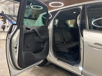 MYAUTOCENTER – Gebraucht- und Jahreswagen mit Werkstattservice in Pfaffenhofen Opel Meriva B Design Edition *Klima*SHZ*PDC*Radio*BT*