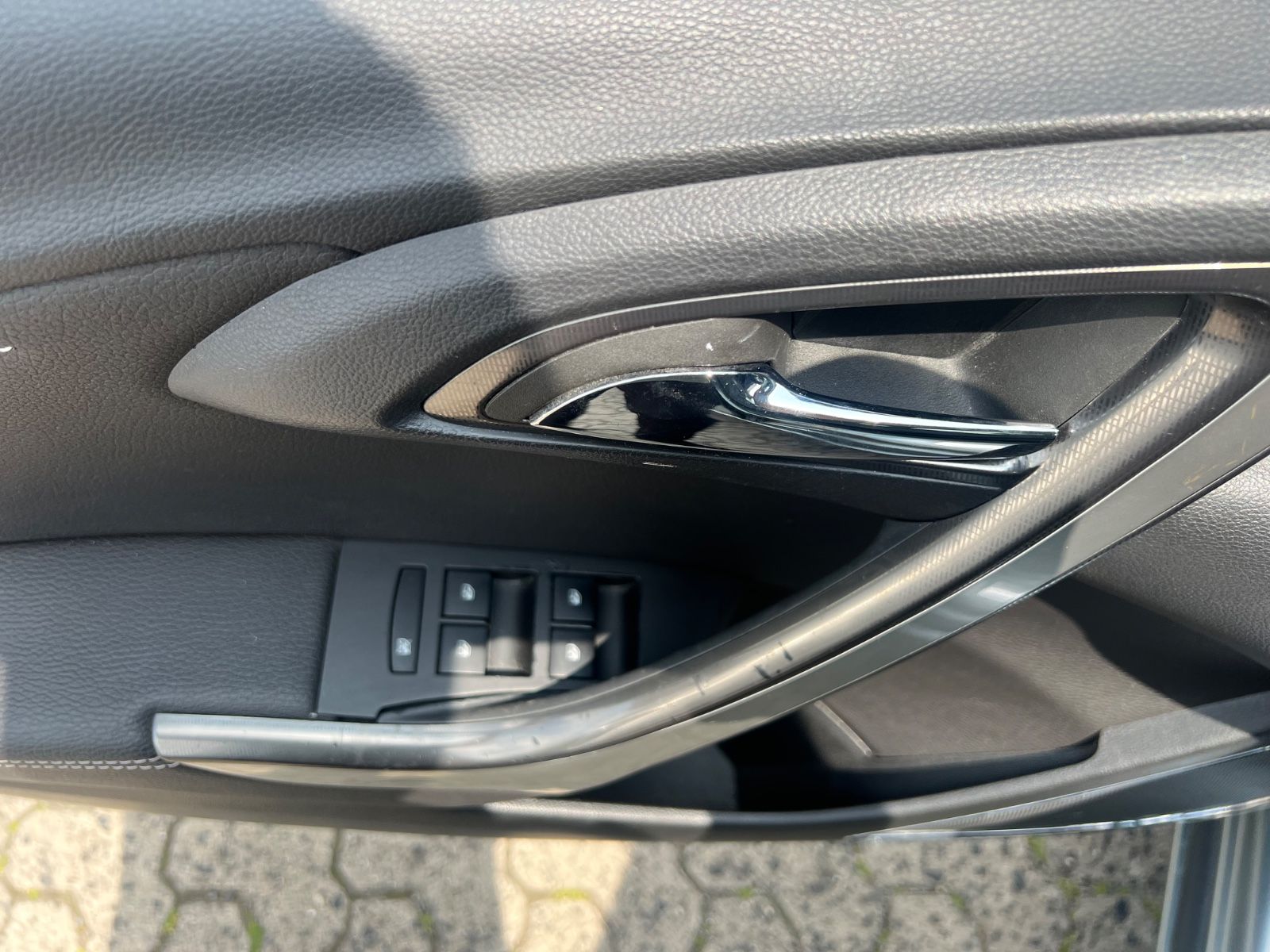 Fahrzeugabbildung Opel Astra J Lim. 5-trg. Innovation