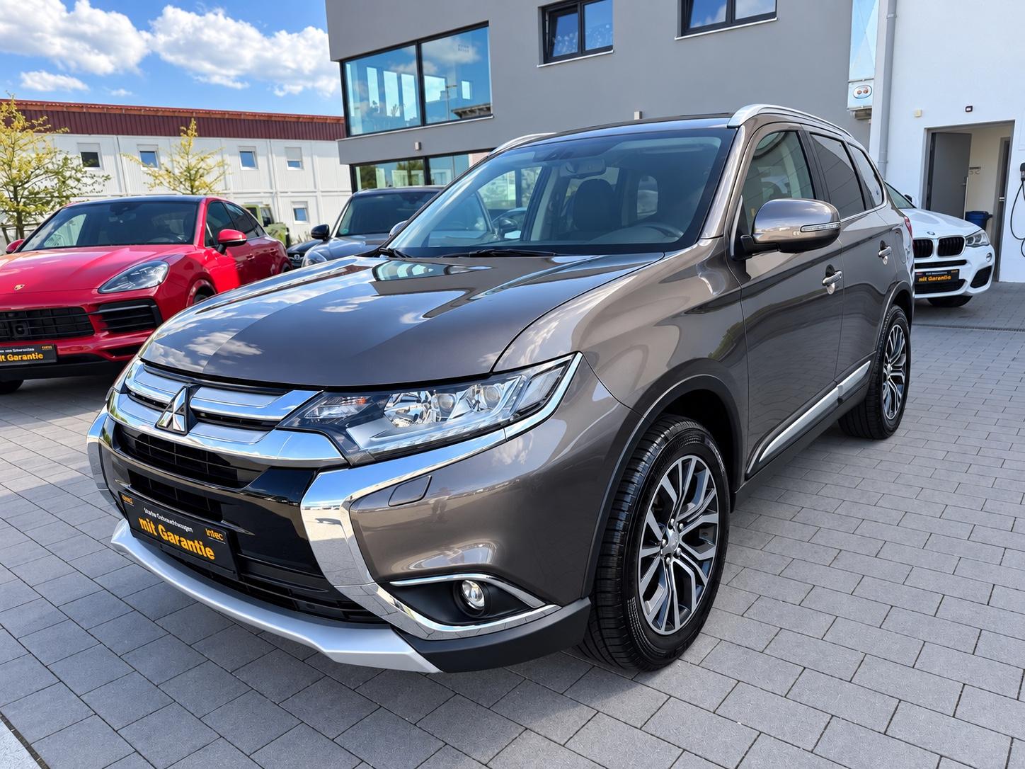 Mitsubishi Outlander Edition 100+ 4WD Automatik LED Alu