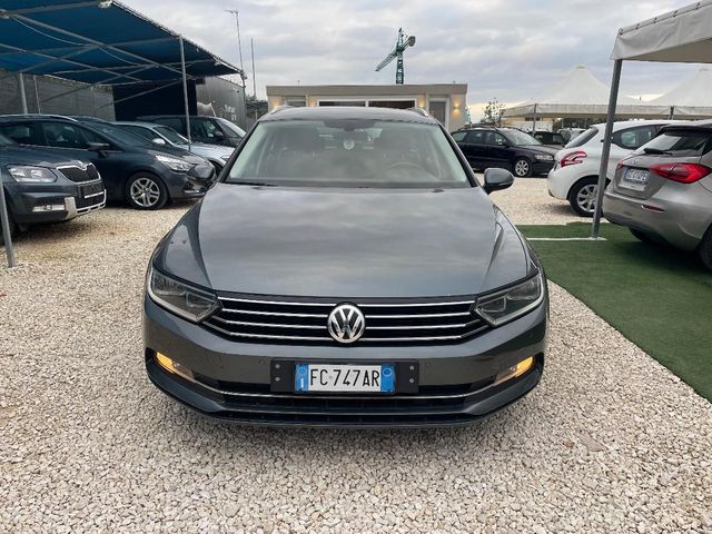 Volkswagen VOLKSWAGEN - Passat - 1.6 TDI DSG Comfortline BM