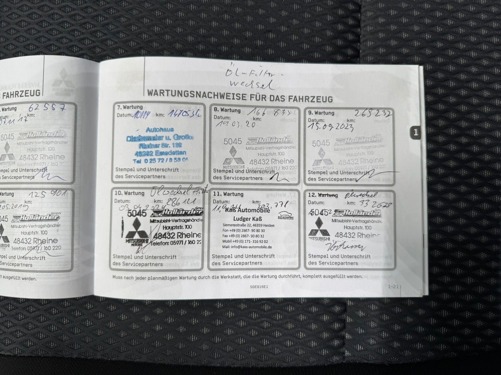 Fahrzeugabbildung Mitsubishi Outlander 2.2 DI-D Plus 4WD  NUR HÄNDLER/GEWERBE