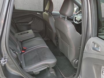 Fahrzeugabbildung Ford Kuga 1.5 Ecoboost ST-Line AHK Klima Xenon Navi