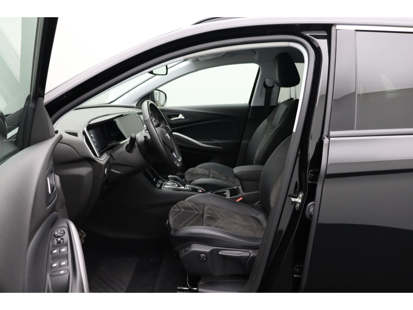 Fahrzeugabbildung Opel Grandland Elegance ACC Digitales Cockpit 360 Kam