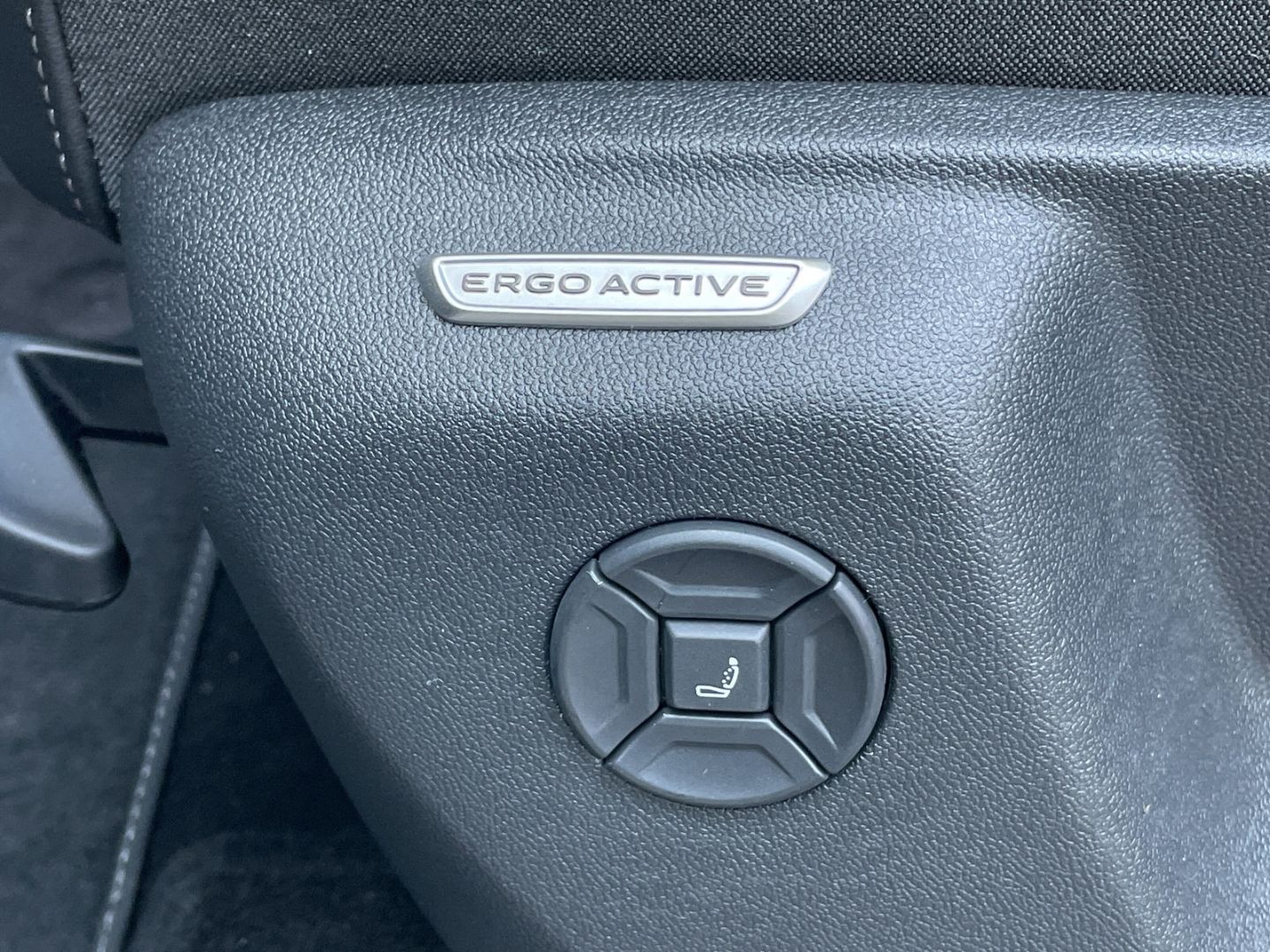 Tiguan 2.0 TDI DSG Black Style AHK/IQ.Light/Navi