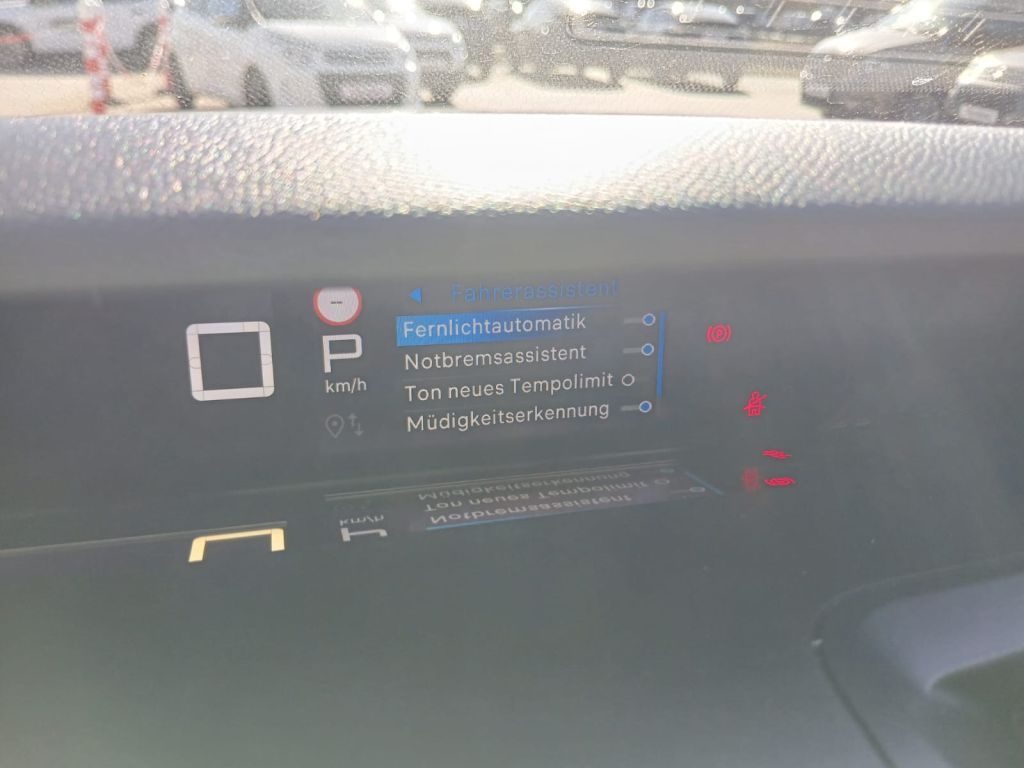Fahrzeugabbildung Citroën e-C3 MAX *Winter-Paket*LED*11 kW Lader*Navi*Cam*