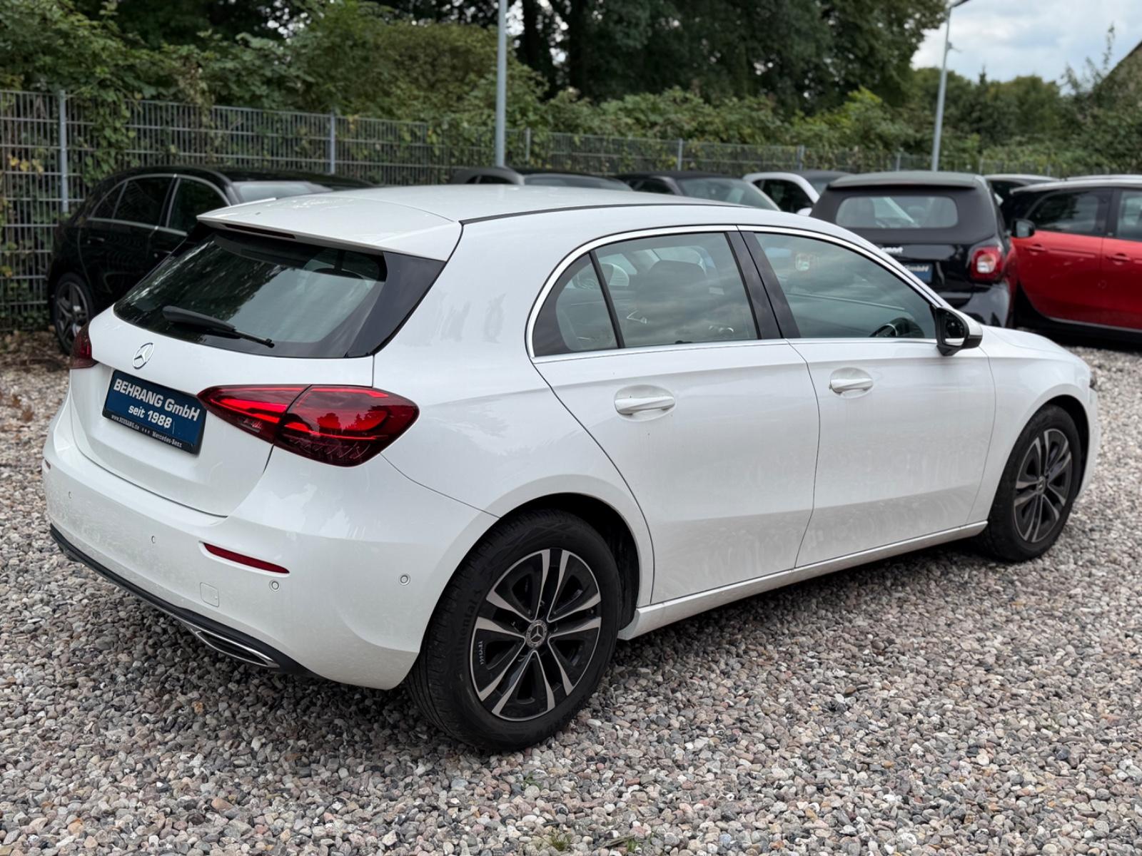 Mercedes-Benz A-Class A180d*AUTOMATIK*MULTIBEAM-LED*CARPLAY+NAVI*, миниатюра 8
