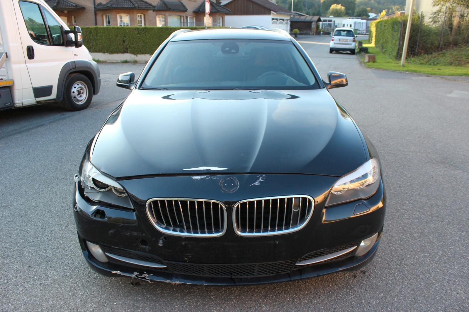 BMW 535 2010 — rear view