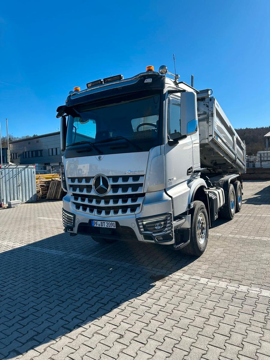Mercedes-Benz Arocs 5 3-Achser KI 26xx 6x4 OM471