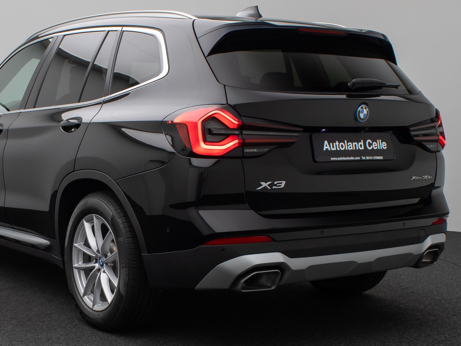 Fahrzeugabbildung BMW X3 xD30e DAB HiFi Kamera Leder Sportstz 18Zoll