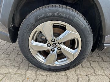 Toyota RAV 4 - 8