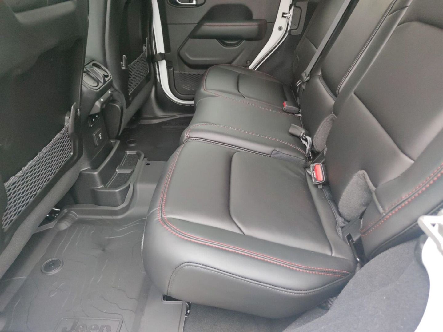Fahrzeugabbildung Jeep Wrangler 2.0 T-GDI Unlimited Rubicon Leder