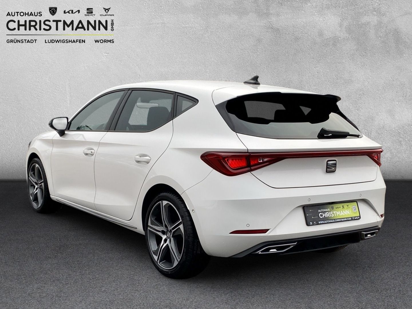 Fahrzeugabbildung SEAT Leon Seat FR Plus 1.5 TSI*NAVI*SHZ*PDC*Full-Link