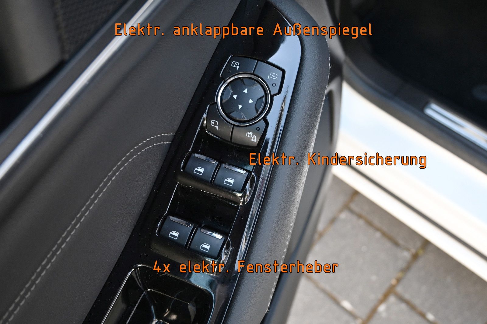 Fahrzeugabbildung Ford S-Max 2.0D EcoBlue Titanium °ACC°AHK°STANDHEIZ°