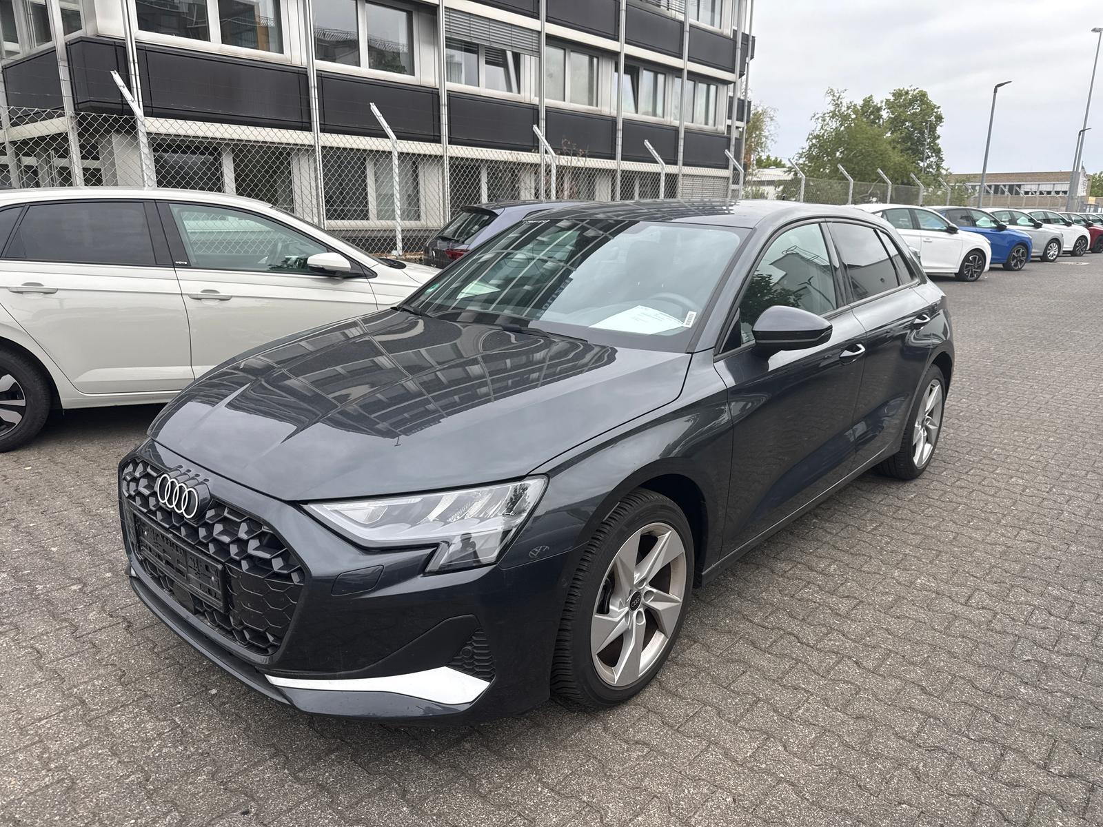 Audi A3 30 TFSI Advanced S tronic Navi+LED+SHZ+DSP+DA