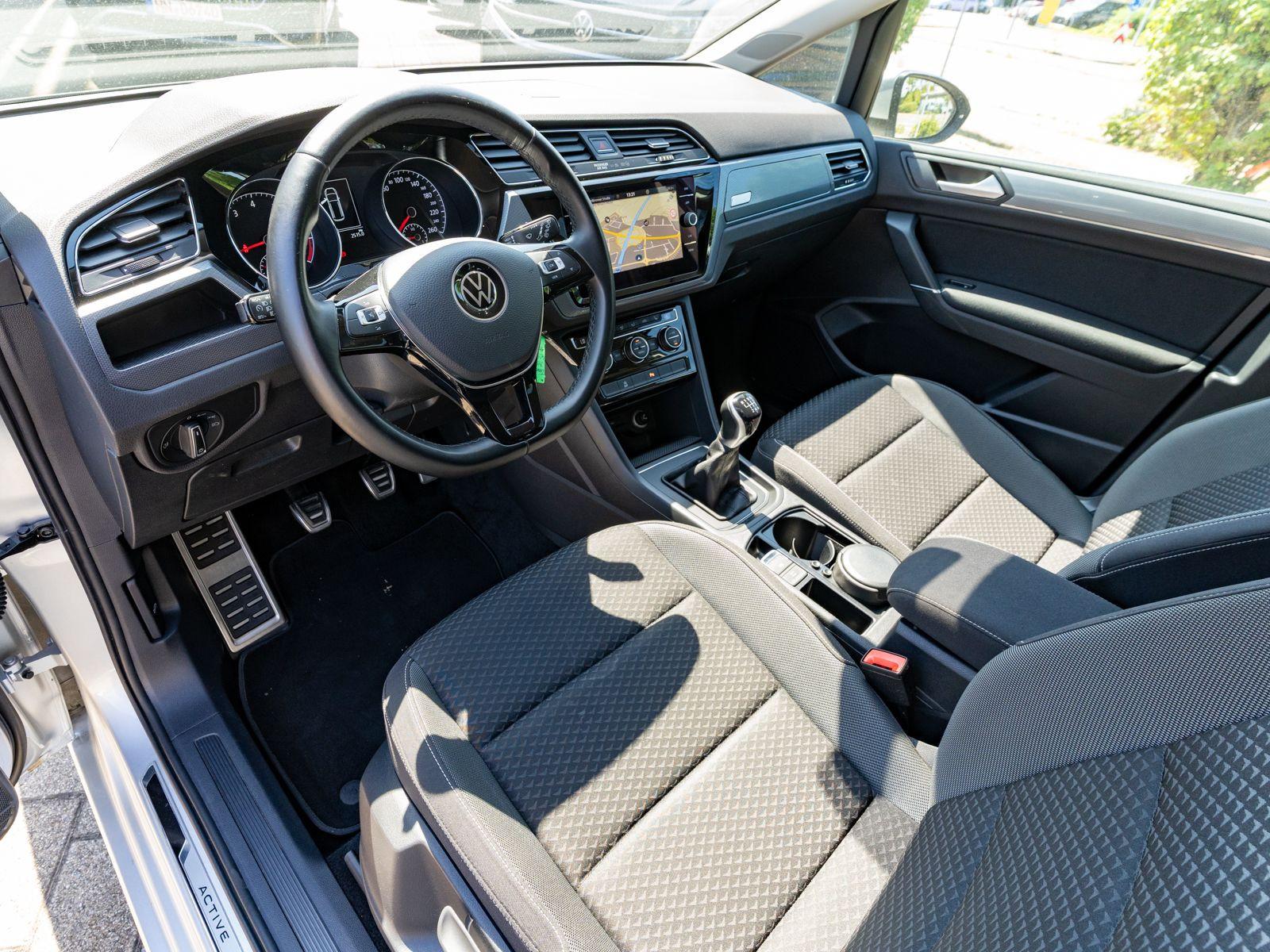 Volkswagen Touran Active 1.5 TSI Navi PDC SHZ 7-Sitzer, миниатюра 12