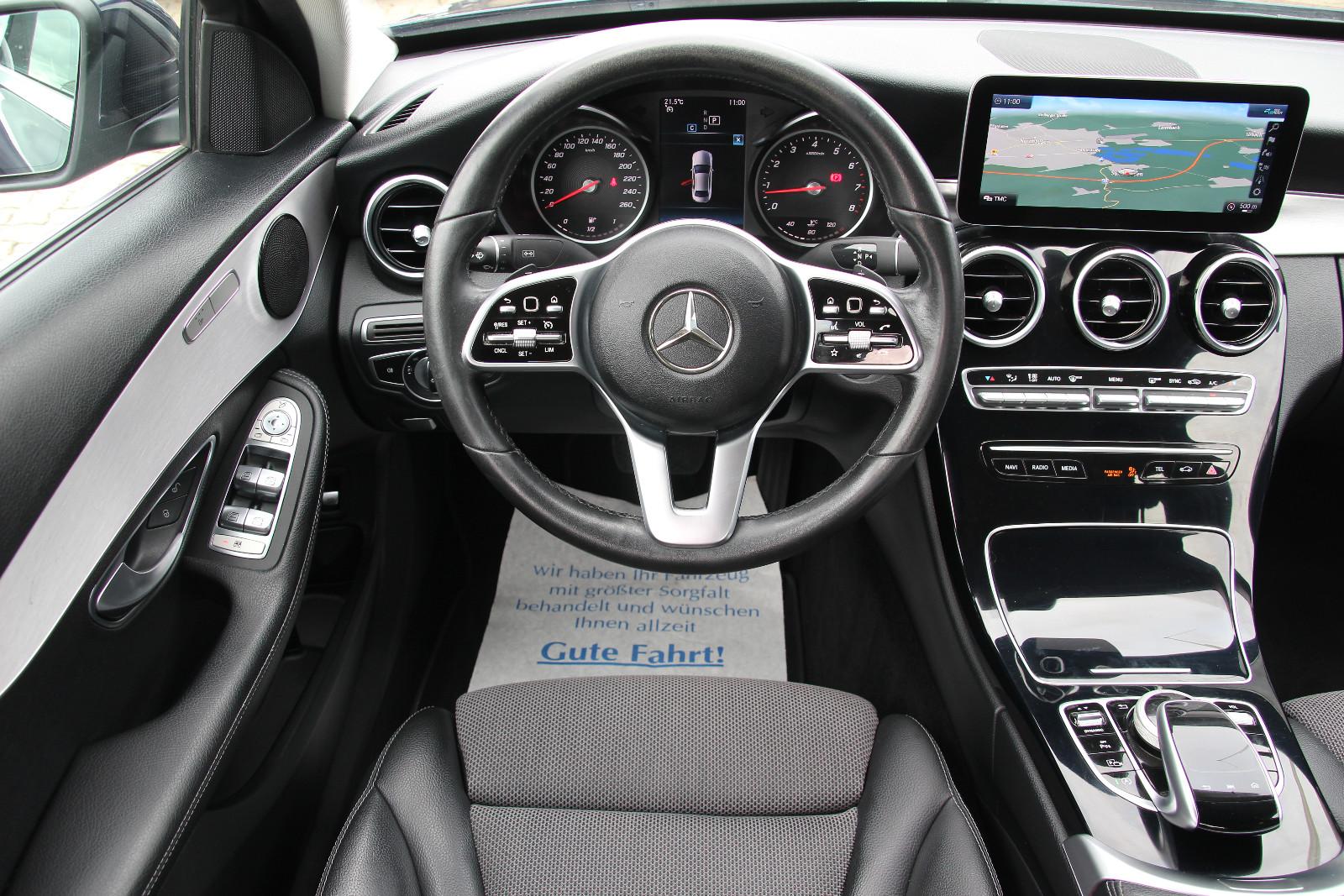 Mercedes-Benz C 180 Lim. Avantgarde LED/T-Leder/Kamera/CarPlay