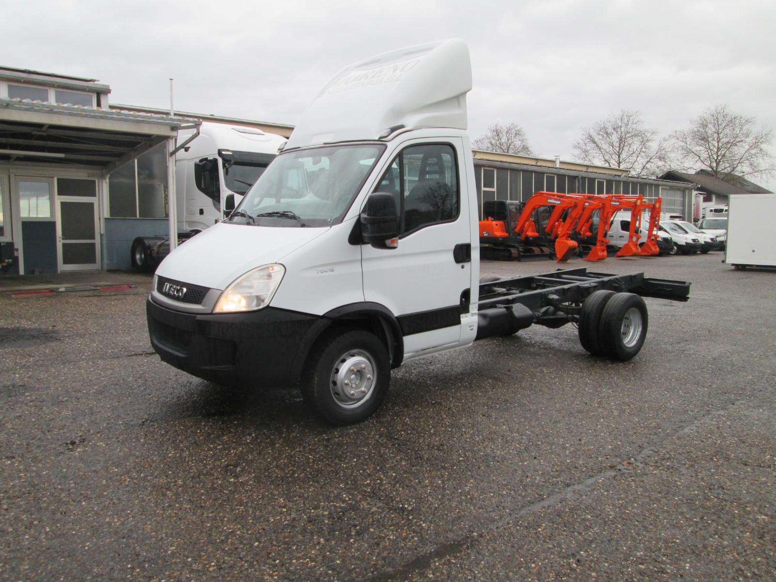 Iveco 70C18 3.0 *Maxi-Fahrgestell*Klima*