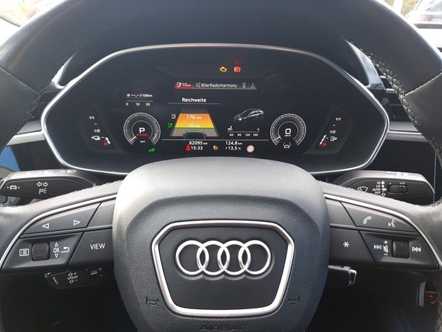 Fahrzeugabbildung Audi Q3 45TFSIe AHK LED Navi eleHeck Sportsitze 18"