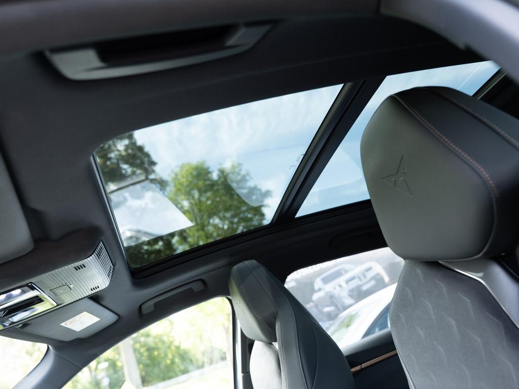 Cupra Terramar 2.0 TSI VZ 4Drive PANO HUD 360° LED ACC