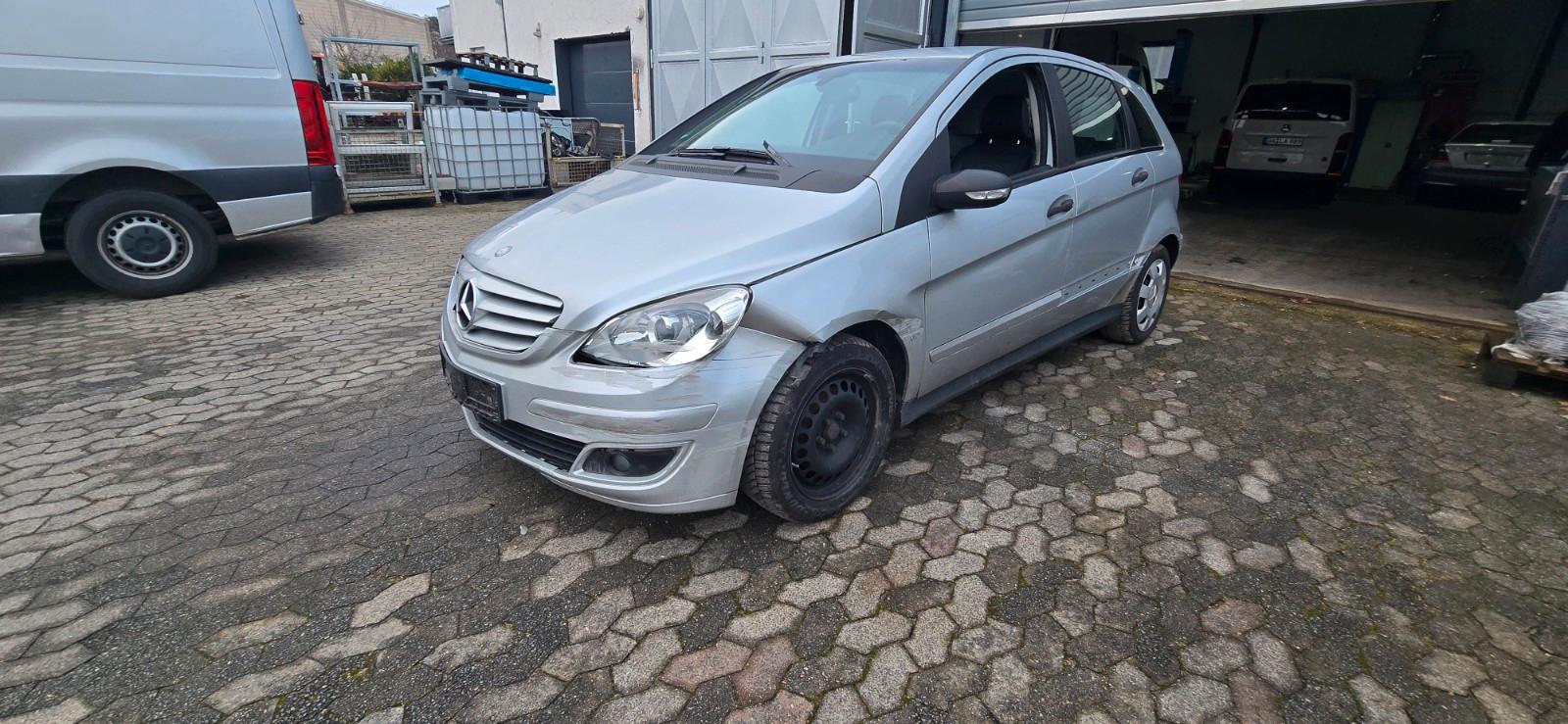 Mercedes-Benz B 180 B B 180 CDI
