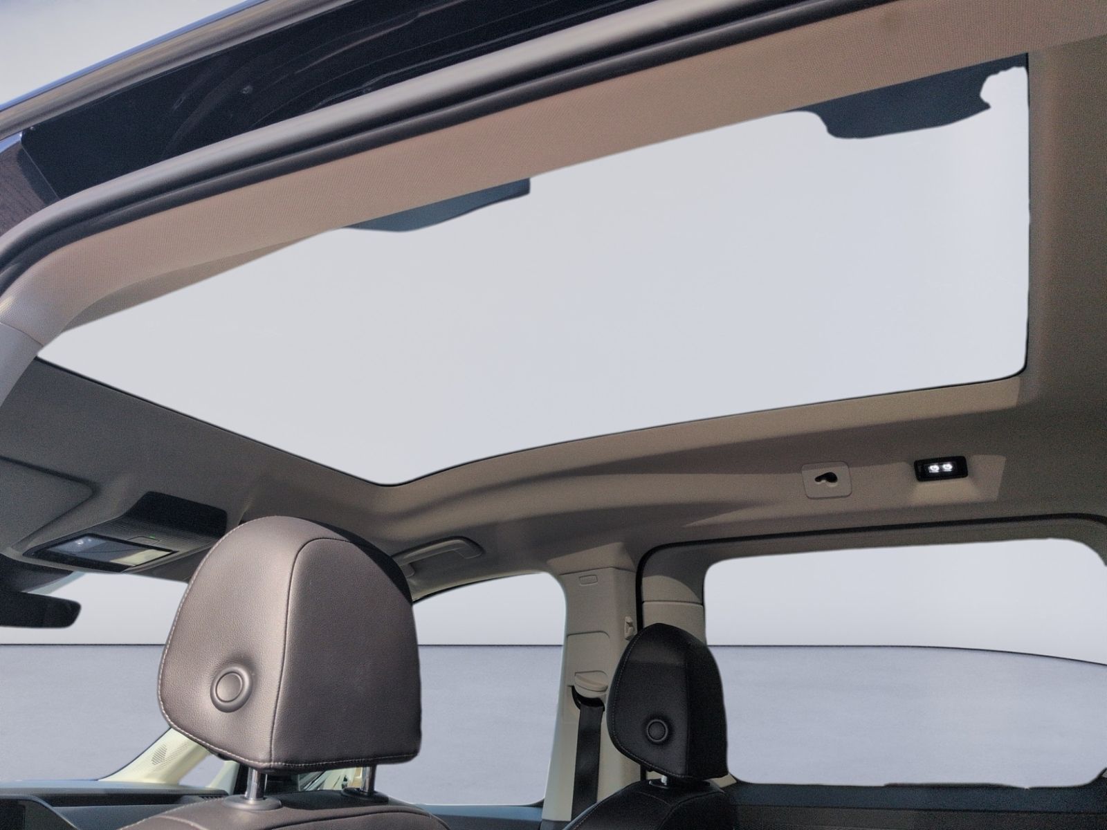 Caddy Maxi 2.0 TDI DSG Style KAMERA+AHK+STHZ