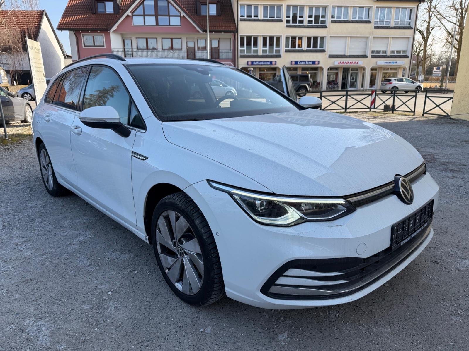 Volkswagen Golf VIII 2.0TDI Autom. LED Navi Style 18Zoll