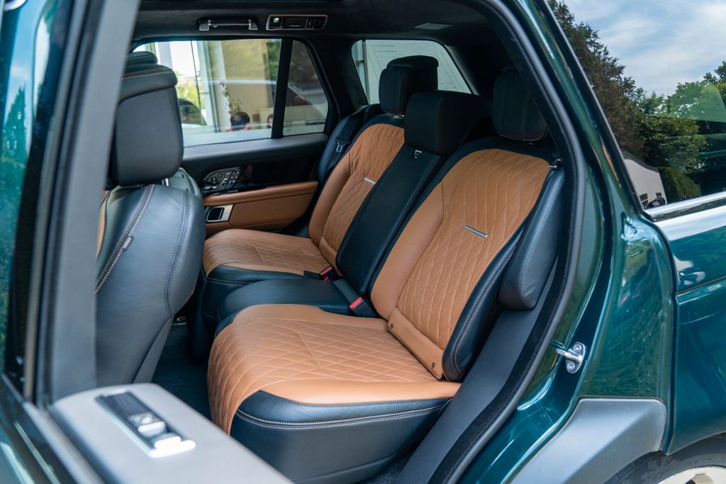 Land Rover RangeRover SV Autobiography Dynamic/ STANDHZG. Land Rover RangeRover SV Autobiography Dynamic/ STANDHZG.