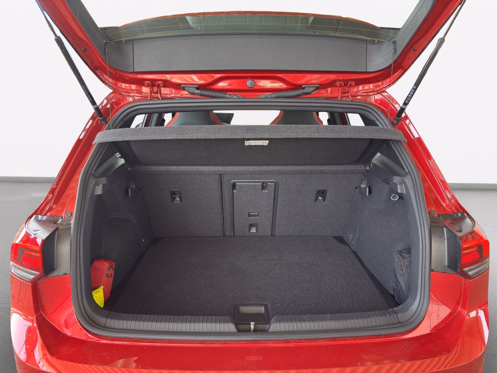 Volkswagen Golf VIII 2.0 TSI DSG GTI*LED*PANO*KAMERA*PDC*SH, миниатюра 12