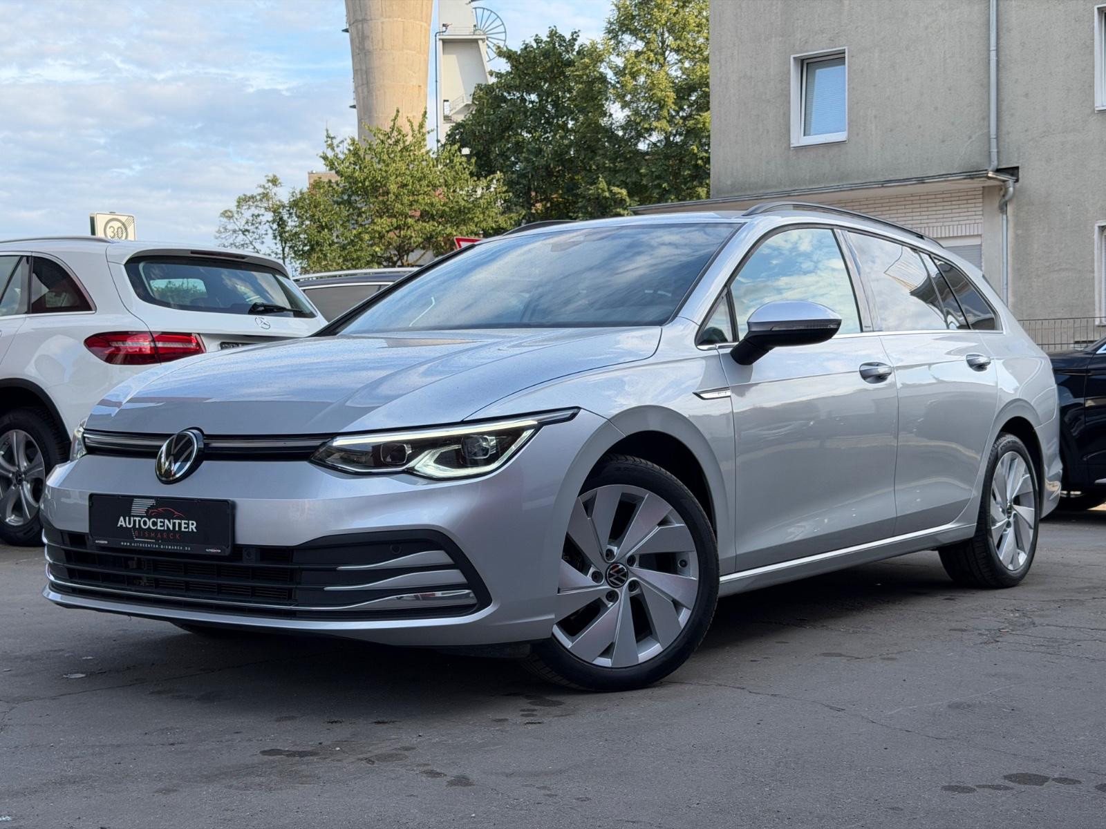 Volkswagen Golf VIII Variant Style*ACC*R-KAM*MEMORY*AHK*