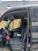 Mercedes-Benz Sprinter - schwarze Mercedes-Benz Sprinter