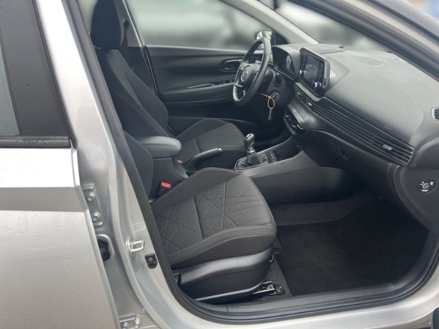 Fahrzeugabbildung Hyundai BAYON Intro Edition 2WD Apple CarPlay Android Au