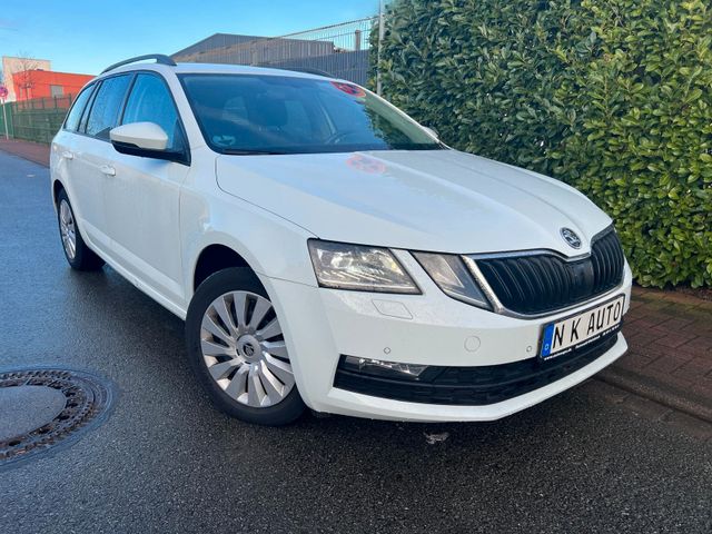 Skoda Octavia 1.6 TDI DSG Ambition Combi