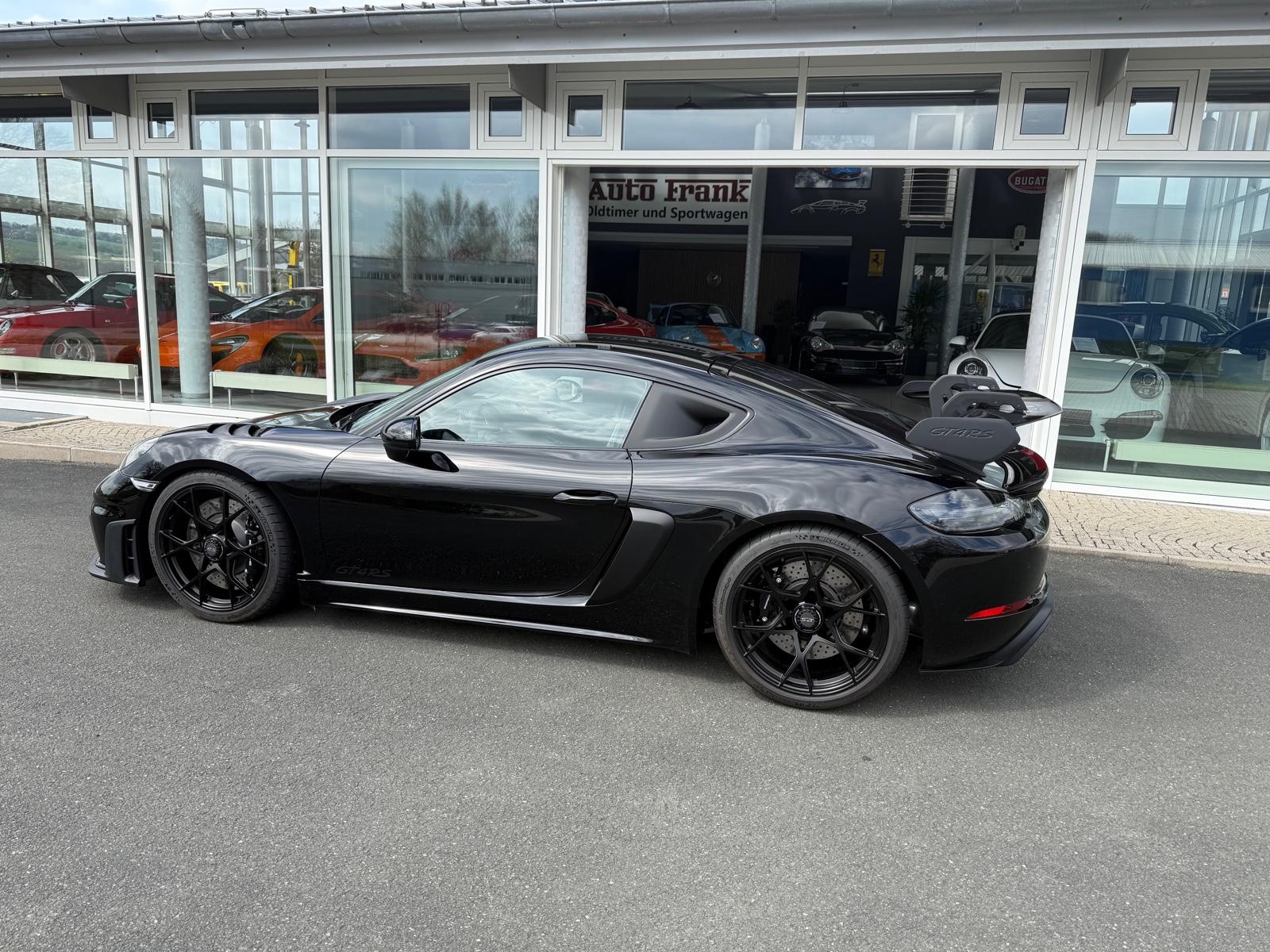 Porsche Cayman GT4 RS. " All Black " 1. Hand