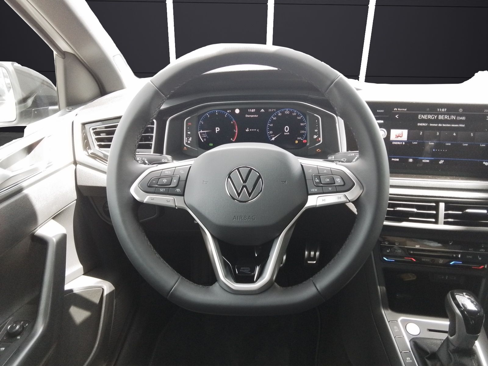 Fahrzeugabbildung Volkswagen Polo R-Line DSG NAVI LED AppConnect