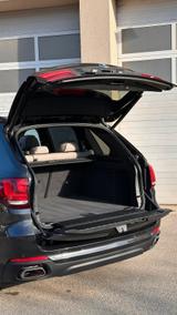 BMW X5 xDrive40d - INDIVIDUAL-HEAD UP-PANO-MEMORY - Gebrauchtwagen in Slowenien