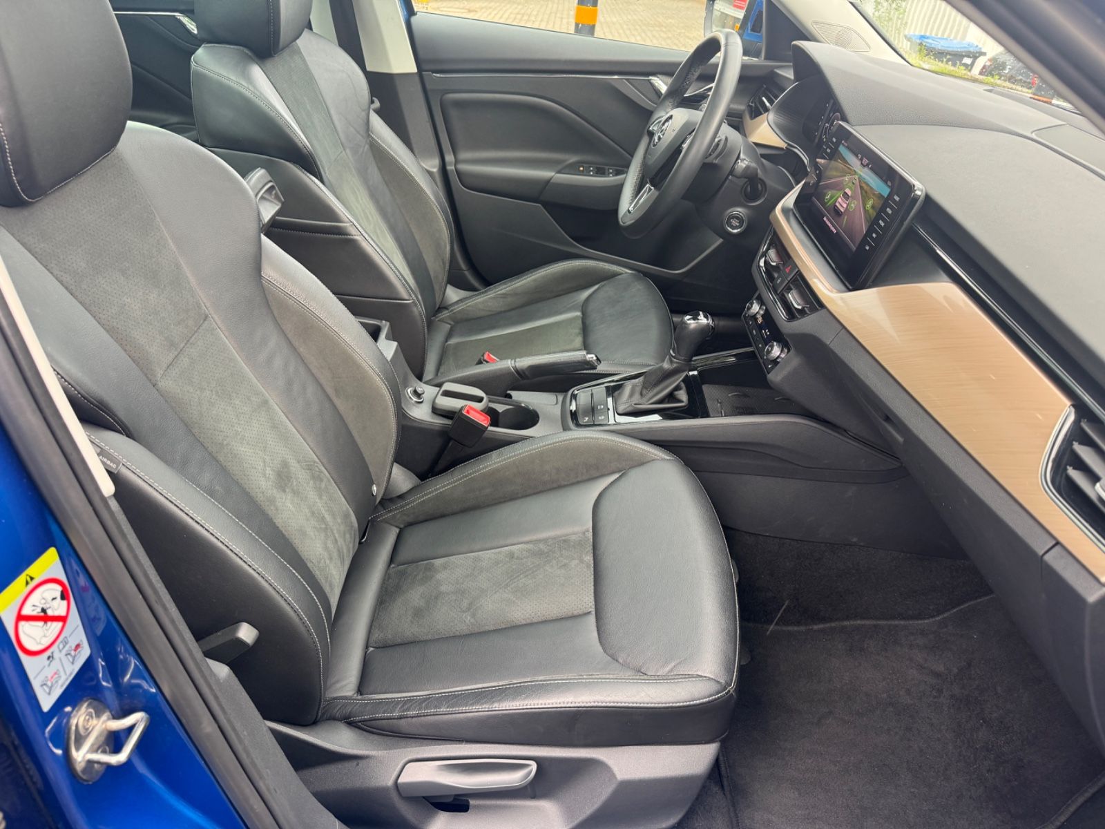 Fahrzeugabbildung SKODA Kamiq Style Leder+Panorama+Navi+LED+LANE