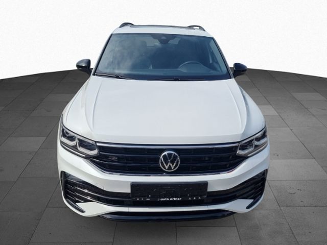 Fahrzeugabbildung Volkswagen Tiguan R-LINE 2,0 TDI DSG 4MOTION PANO AHK EASY
