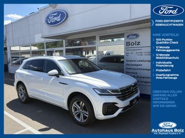 Volkswagen Touareg - 1