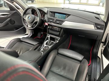 Fahrzeugabbildung BMW X1 xD20d Sport Line Navi Xenon PDC Panoram Leder