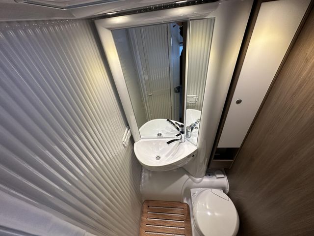 Carado pro+ V 337 Pro+DigitalSafetyACCSolar2.Batte