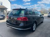 Volkswagen Passat Variant Highline/Bi-Xenon/DSG/PDC/TÜV NEU - Volkswagen Passat Variant aus 2013